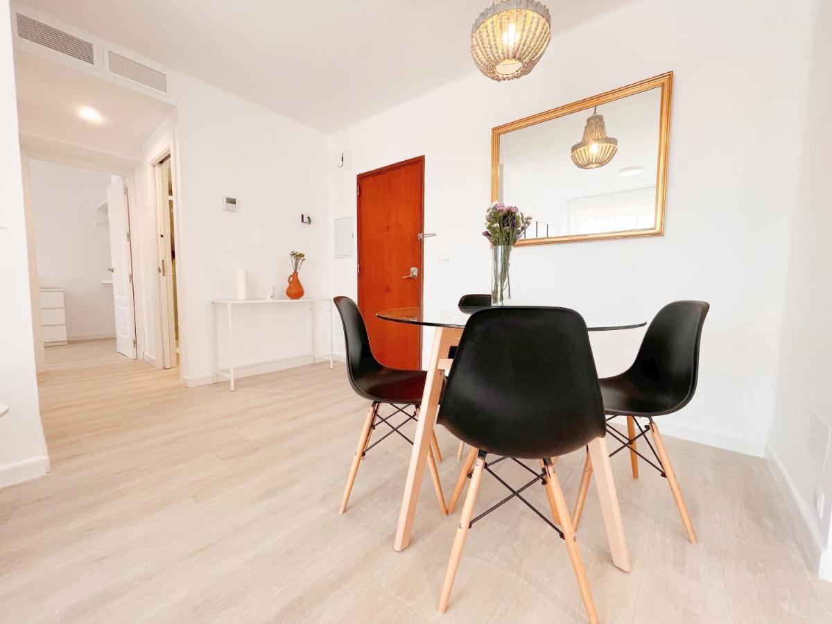 Apartamento Homely Cienfuegos, Plaza De La Merced Con Vistas Málaga